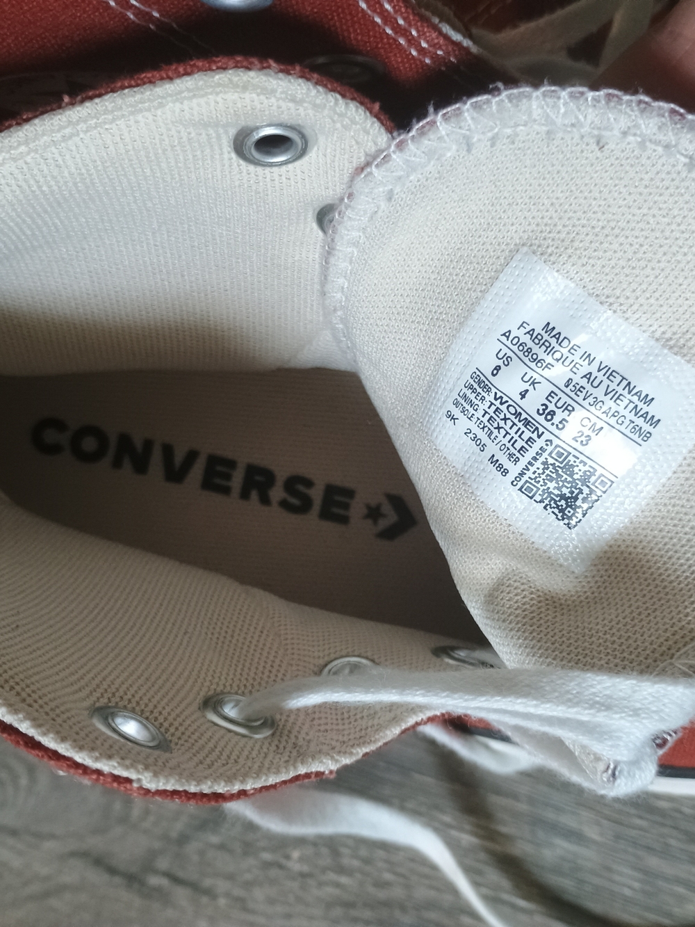 Converse High-Top Platform Sneaker in Rust Red - Women's Size 6 - Picture 6 of 7